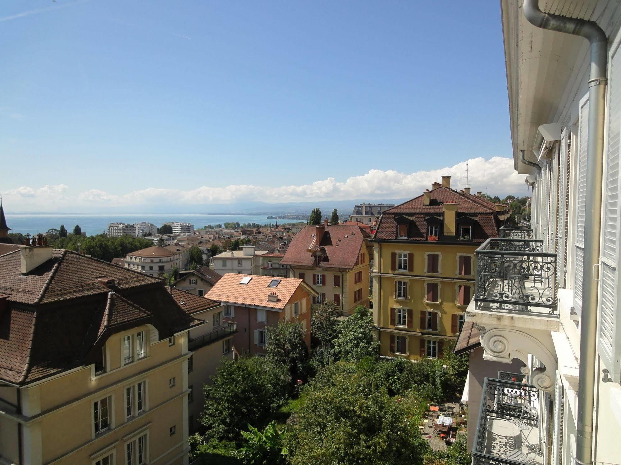 Lausanne Guesthouse & Backpacker エクステリア 写真